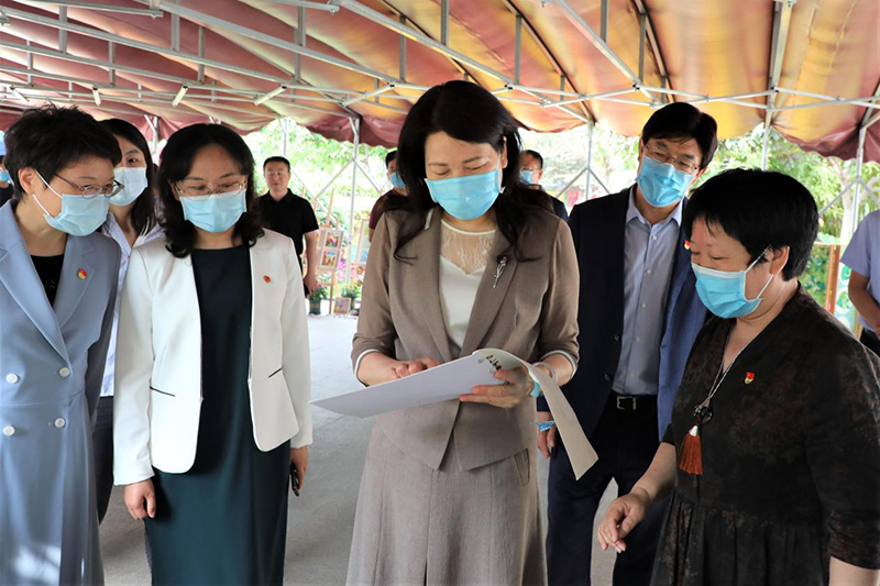 霍金花：立德树人 培养新时代接班人