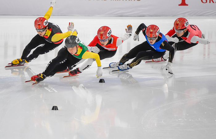 中国驻巴基斯坦大使农融发表署名文章向巴各