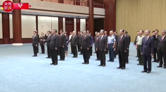 习近平：铭记奋斗历程担当历史使命 从党的