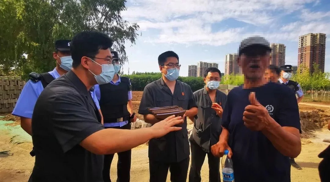 两百亩耕地腾退 村民们农耕正当时！