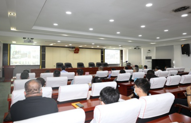 超强阵容旁听庭审  全方位推动行政机关提