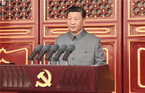 长白朝鲜族自治县人民法院组织干警 收看庆