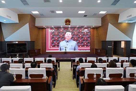 宁江法院组织干警 观看庆祝中国共产党成立