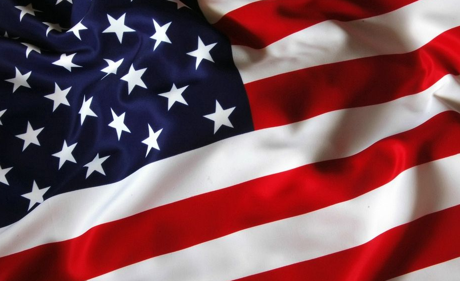 【环时深度】美国星条旗为何“不再象征团结