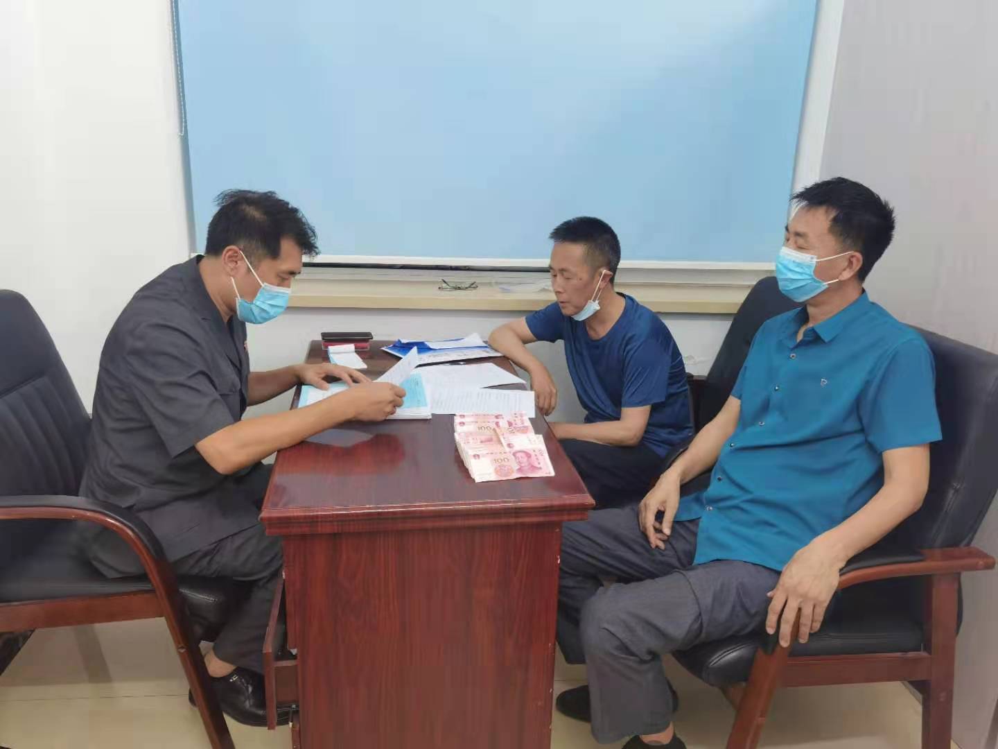 永吉法院：夏日炎炎  法官帮讨25万执行