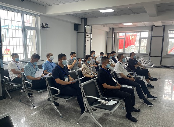 人大代表旁听庭审  助推法院阳光司法