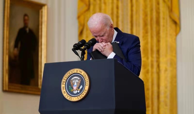 喀布尔机场附近爆炸致73死，13美军死亡