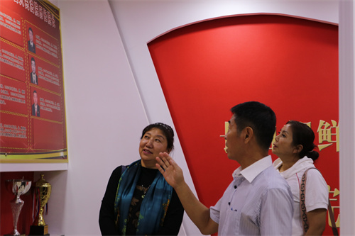 靖宇法院副院长杜利俊一行到长白朝鲜族自治