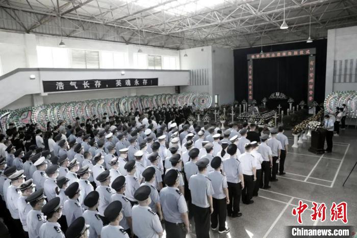 江西一缉毒民警因公牺牲