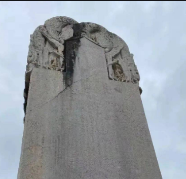 刘佳欣（闪小说）：无字碑