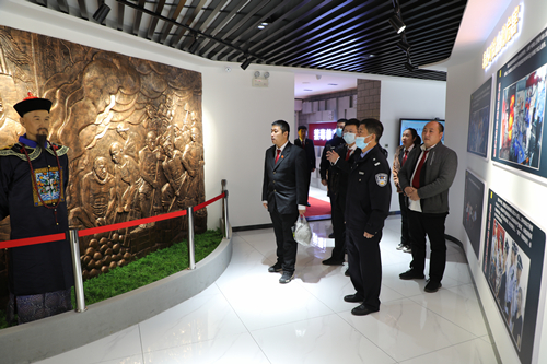 吉林抚松法院组织干警参观禁毒教育基地