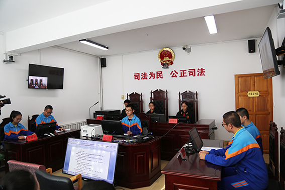 与法“零距离” 前郭法院开展模拟法庭活动