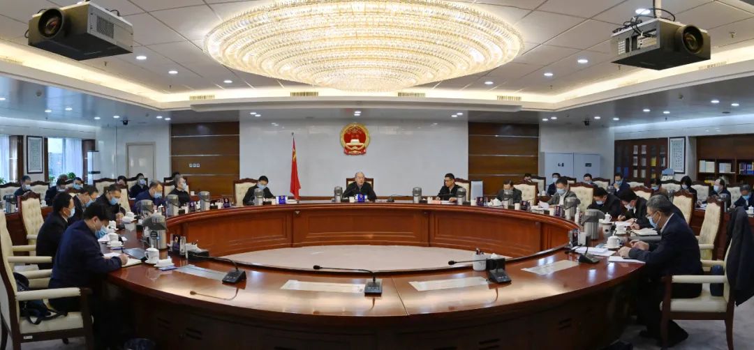 把党内法规深刻融入检察履职中，最高检检委