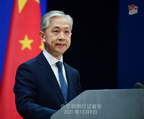 外交部：美国将民主政治化工具化武器化又添