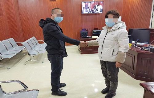 装饰装修引纠纷，当庭给付促和谐