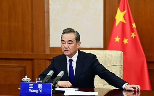 王毅同肯尼亚外长奥马莫举行会谈