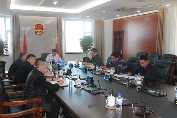 长岭法院召开院党组会议传达 学习贯彻中央