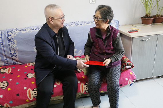 松原中院：新春送暖意 慰问传真情