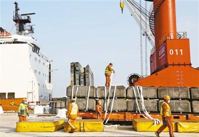 港口码头 活力涌动（新时代画卷）