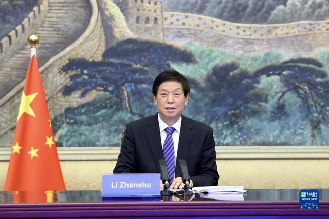 栗战书同新西兰议长马拉德举行会谈