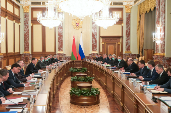 中纪委网站：收割世界财富的美元霸权