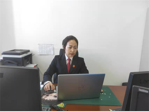 长白法院：执行法官送“网课”进校园