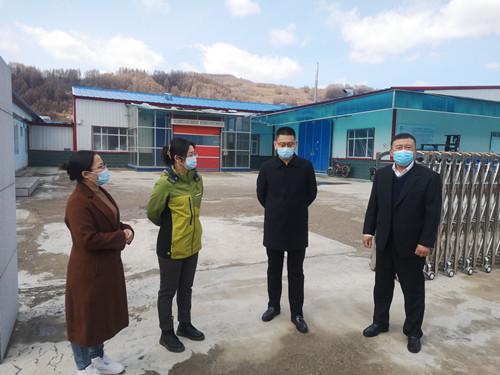 长白法院：走访企业询建议 精准服务助复工