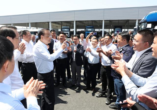 李克强在江西考察时强调加快已定政策举措实