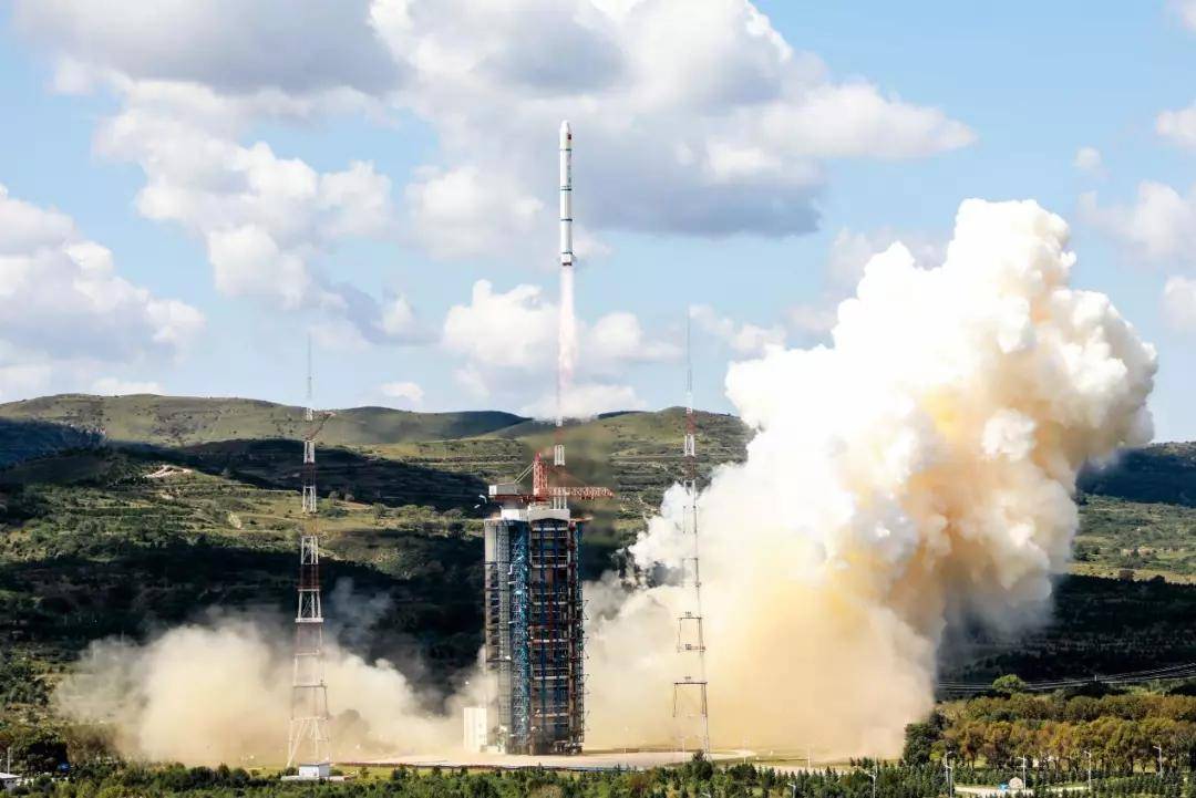 我国成功发射大气环境监测卫星