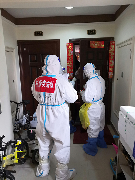 法院大白变抗疫“大白” “疫”线驰援硬核