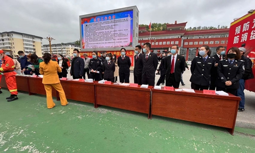 人民信访为人民 充分发挥司法职能 