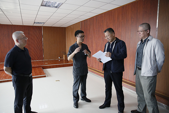 省法院党组成员、副院长赵东巍来松调研