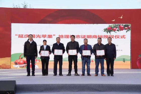 《2022年首届地标产品·美丽中国书画摄