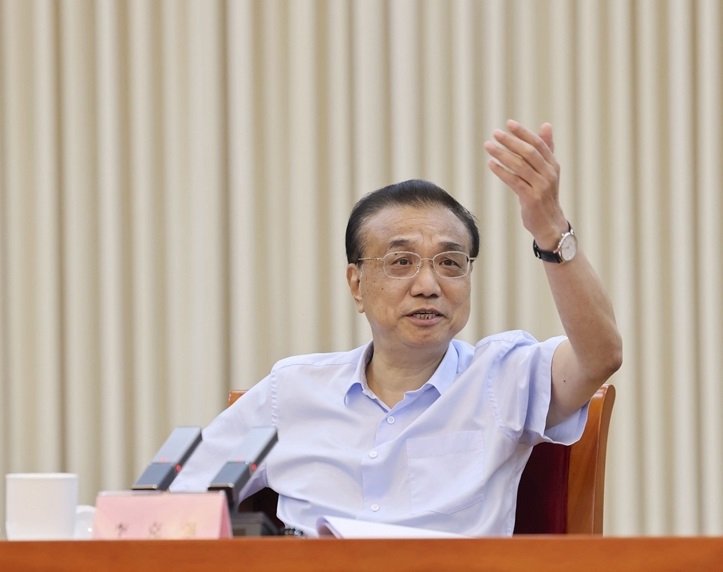 李克强考察民政部和人力资源社会保障部并主