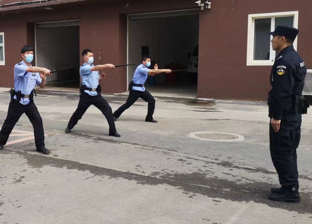 永吉法院警队支部开展 “奋进新时代，建功