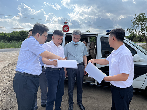 省法院党组成员、副院长张启文来松调研