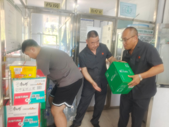 白山两级法院助力边境村振兴发展