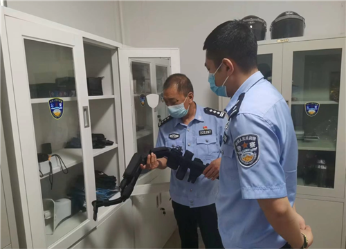 警用装备常检查 突发事件有保障