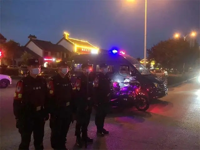 各地公安机关扎实开展夏夜治安巡查行动  