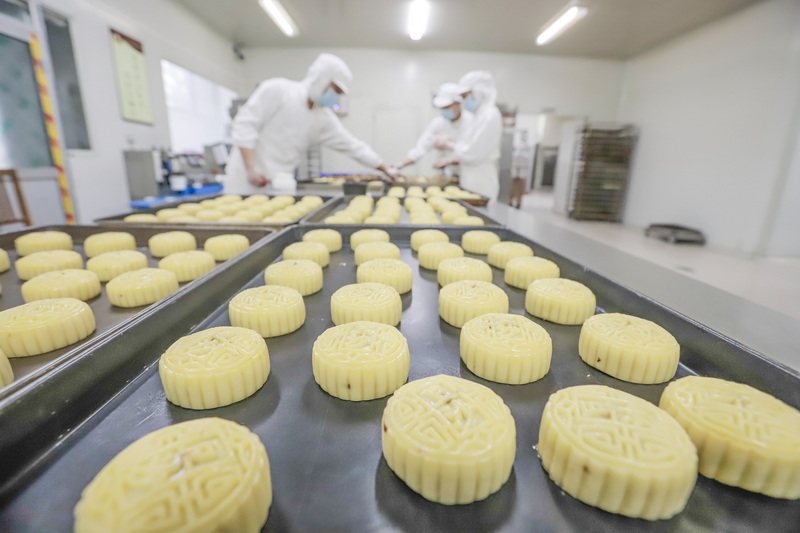 严防“天价”月饼反弹回潮