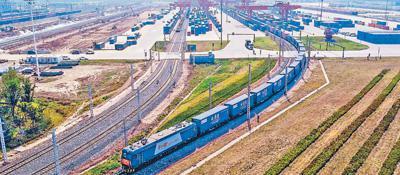 今年以来中欧班列累计开行达万列