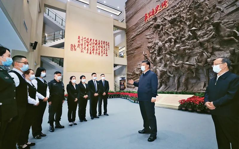 习近平：把红色基因传承下去，确保红色江山