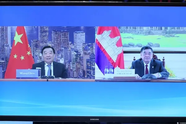 王晨与柬埔寨国会第一副主席举行视频会晤