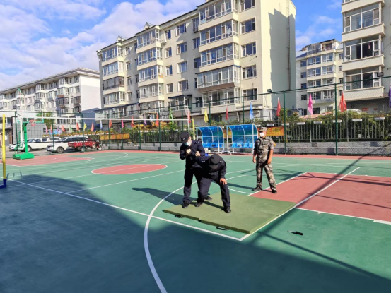 长白法院开展法警实装岗位练兵暨“大训练、