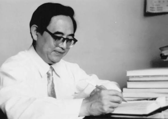 秦元勋：隐姓埋名铸“两弹”