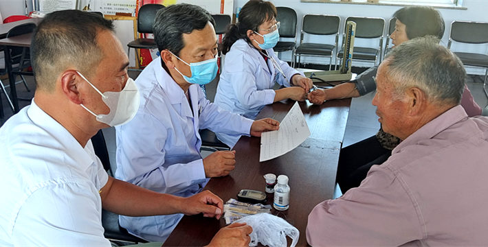 大川村来了“爱心医疗队”