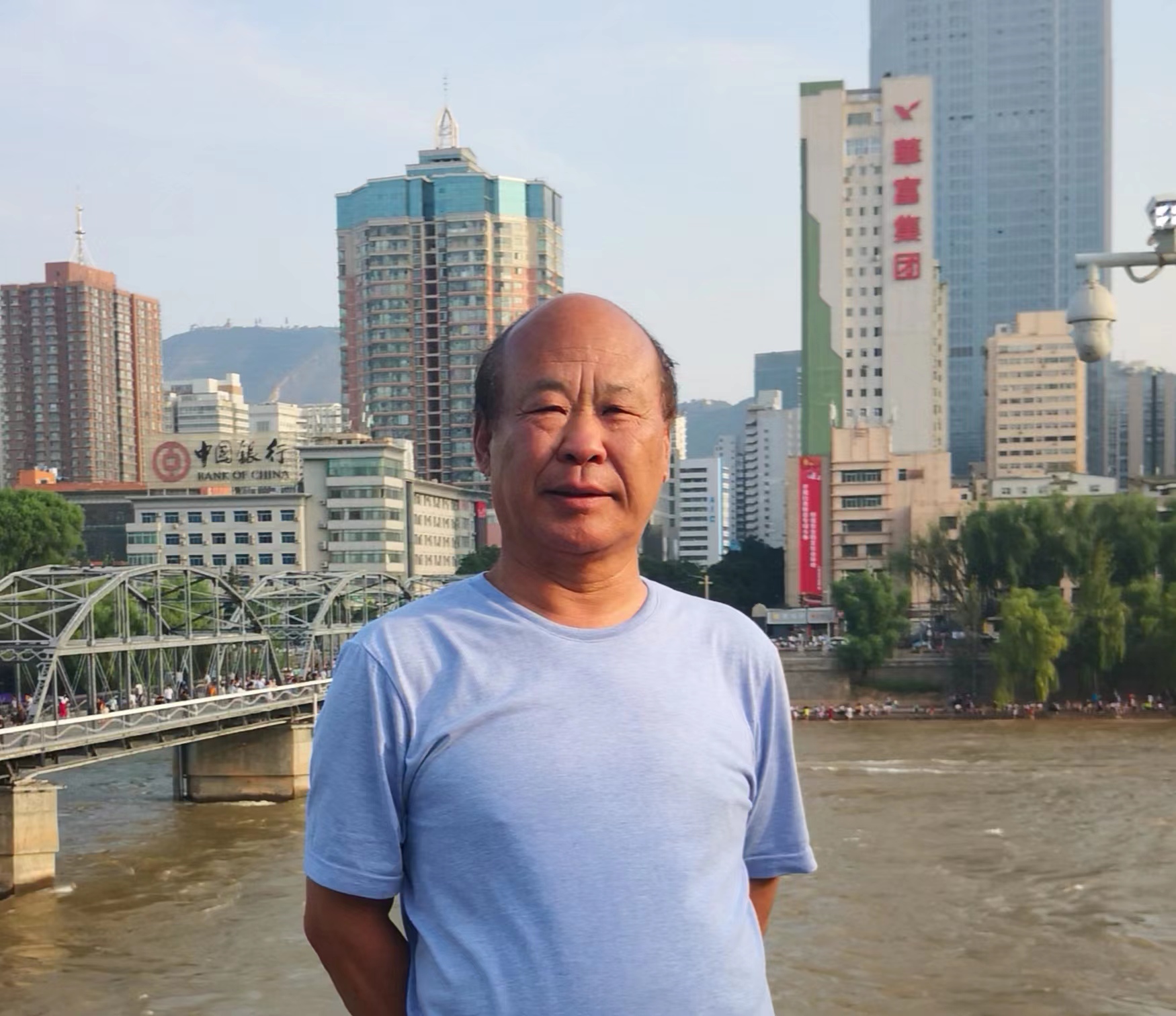  纪实散文 :我给总书记照相