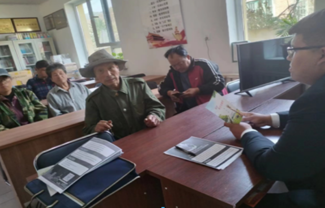 白石山林区基层法院：开在田间地头的主题党