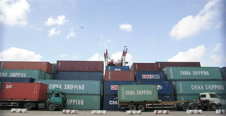 全力保障口岸跨境货运高效顺畅