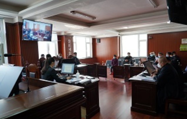 邀请人大代表旁听，加强审判透明公开